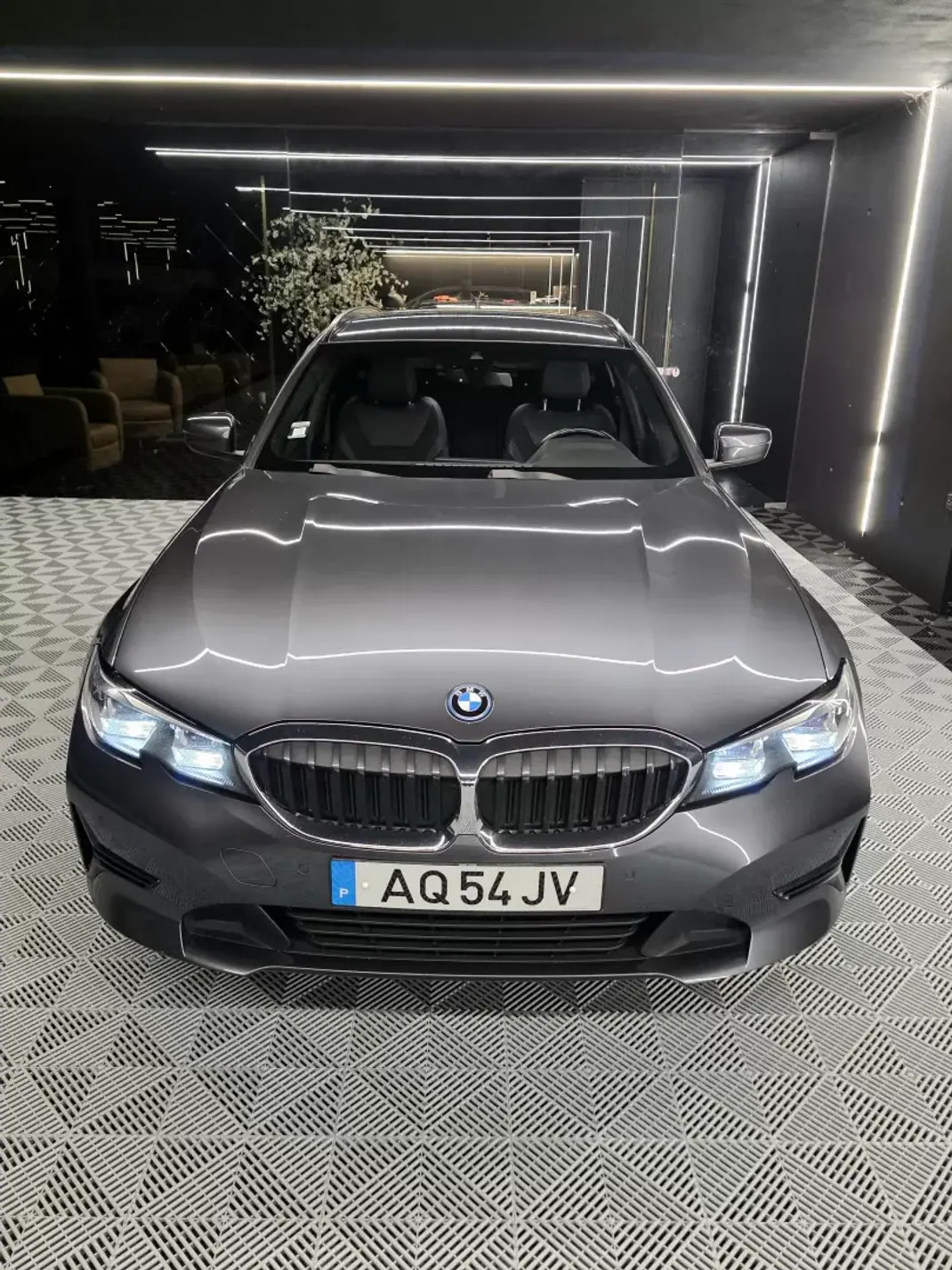 BMW 320 2022 - 27750 EUR, 136000 km - AUTO.MOTO.pt - 136000km - foto 8 de 28