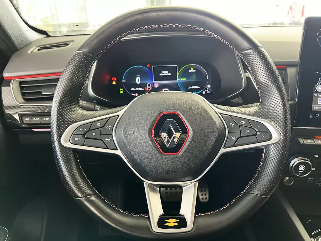 Renault Arkana 2022 - 19900 EUR, 119307 km - AUTO.MOTO.pt - 119307km - foto 8 de 17