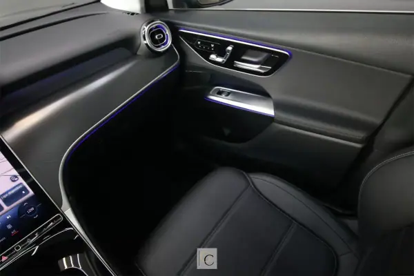 Mercedes-Benz GLC 300 2023 - 59500 EUR, 32000 km - AUTO.MOTO.pt - 32000km - foto 32 de 35