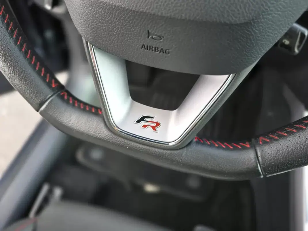 SEAT Arona 2020 - 14500 EUR, 61900 km - AUTO.MOTO.pt - 61900km - foto 19 de 42