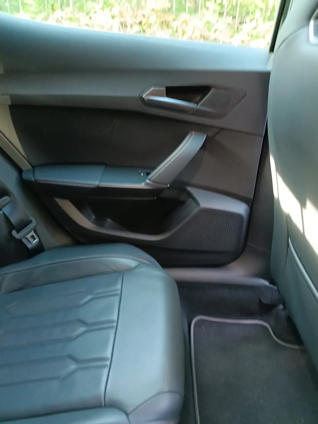 Cupra Formentor 2021 - 27900 EUR, 58700 km - AUTO.MOTO.pt - 58700km - foto 9 de 13