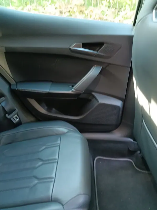 Cupra Formentor 2021 - 23000 EUR, 64000 km - 64000km - foto 8 de 12