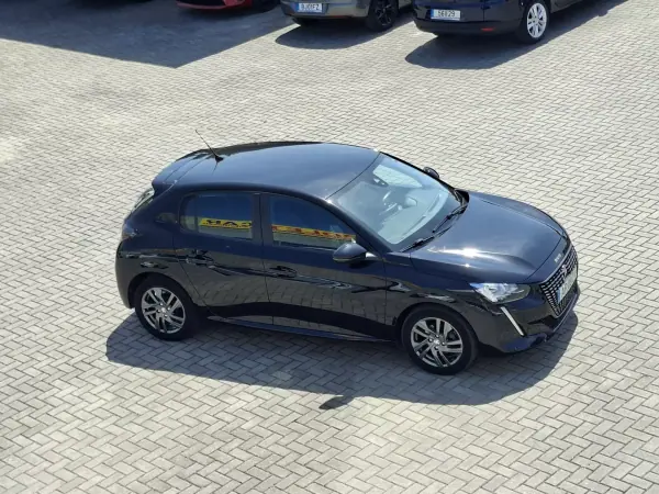 Peugeot 208 2022 - 13850 EUR, 75000 km - AUTO.MOTO.pt - 75000km - foto 13 de 28