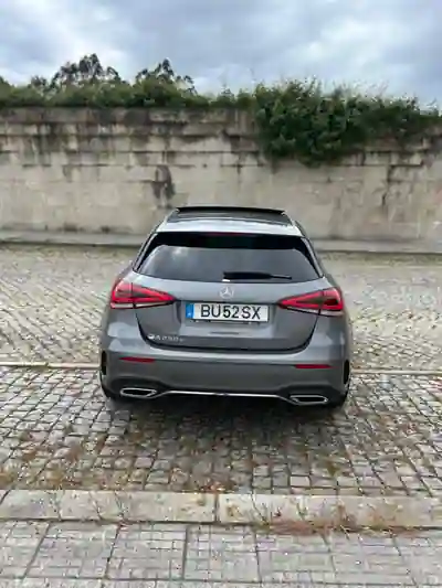 Mercedes-Benz A 250 2021 - 29000 EUR, 61300 km - AUTO.MOTO.pt - 61300km - foto 8 de 12