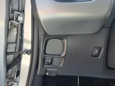 Citroën C1 2018 - 9500 EUR, 80000 km - AUTO.MOTO.pt - 80000km - foto 32 de 39
