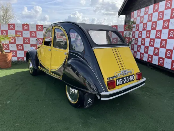 Citroën 2CV 1983 - 9990 EUR, 42494 km - AUTO.MOTO.pt - 42494km - foto 4 de 15
