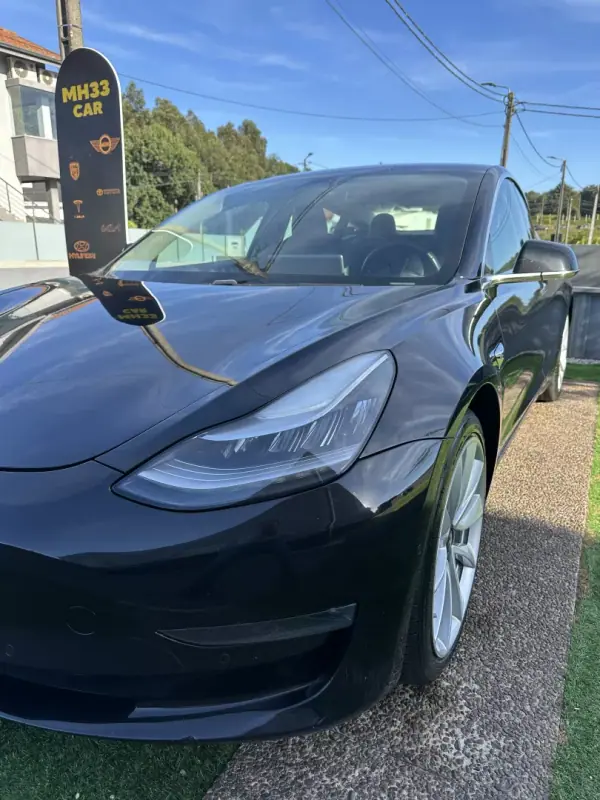 Tesla Model 3 2019 - 19900 EUR, 270000 km - AUTO.MOTO.pt - 270000km - foto 7 de 53