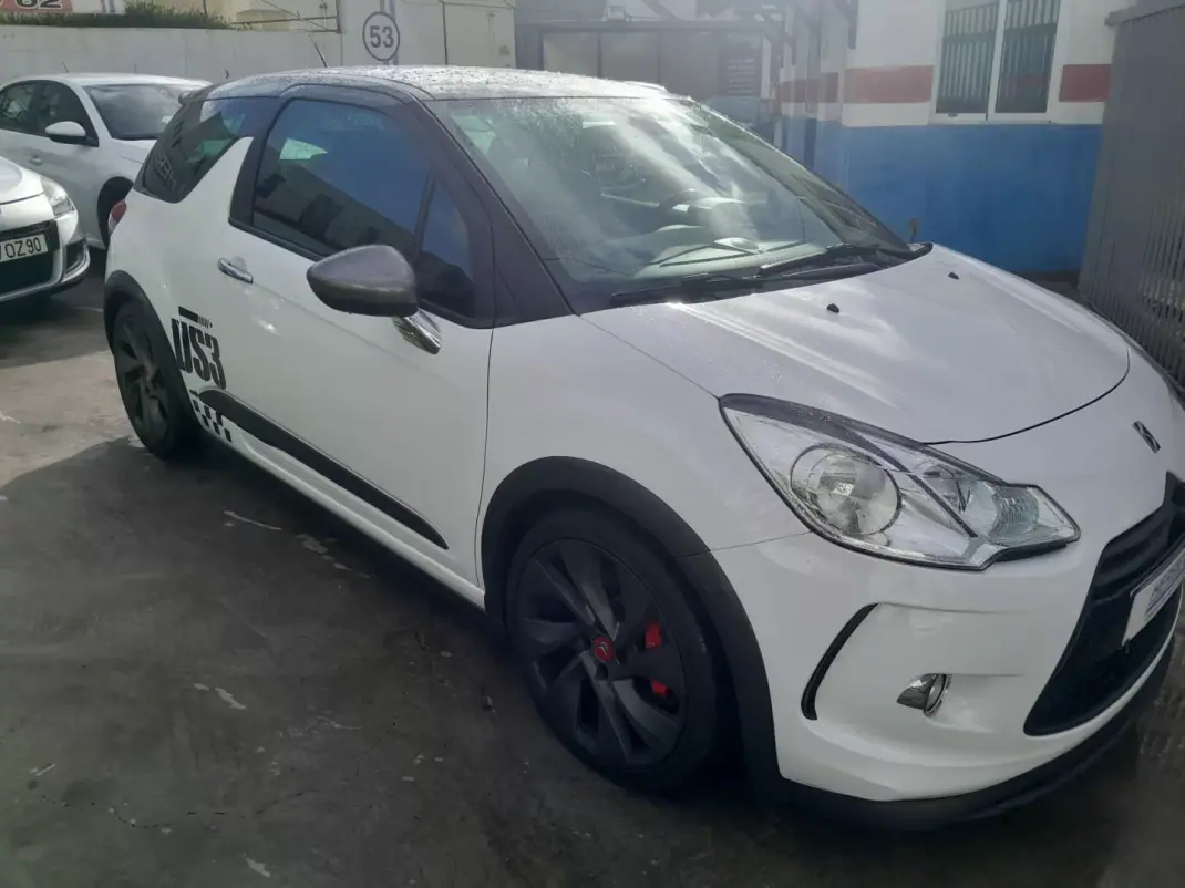 Citroën DS3 2012 - 16900 EUR, 132000 km - AUTO.MOTO.pt - 132000km - foto 2 de 17