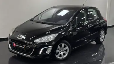 Peugeot 308 2012 - 7250 EUR, 172520 km - AUTO.MOTO.pt - 172520km - foto 5 de 50