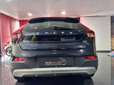 Volvo V40 Cross Country 2014 - 12750 EUR, 189500 km - AUTO.MOTO.pt - 189500km - foto 6 de 15