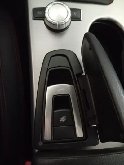 Mercedes-Benz SLK 200 2015 - 31500 EUR, 21787 km - AUTO.MOTO.pt - 21787km - foto 23 de 28