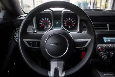 Chevrolet Camaro 2010 - 43900 EUR, 105710 km - AUTO.MOTO.pt - 105710km - foto 14 de 32