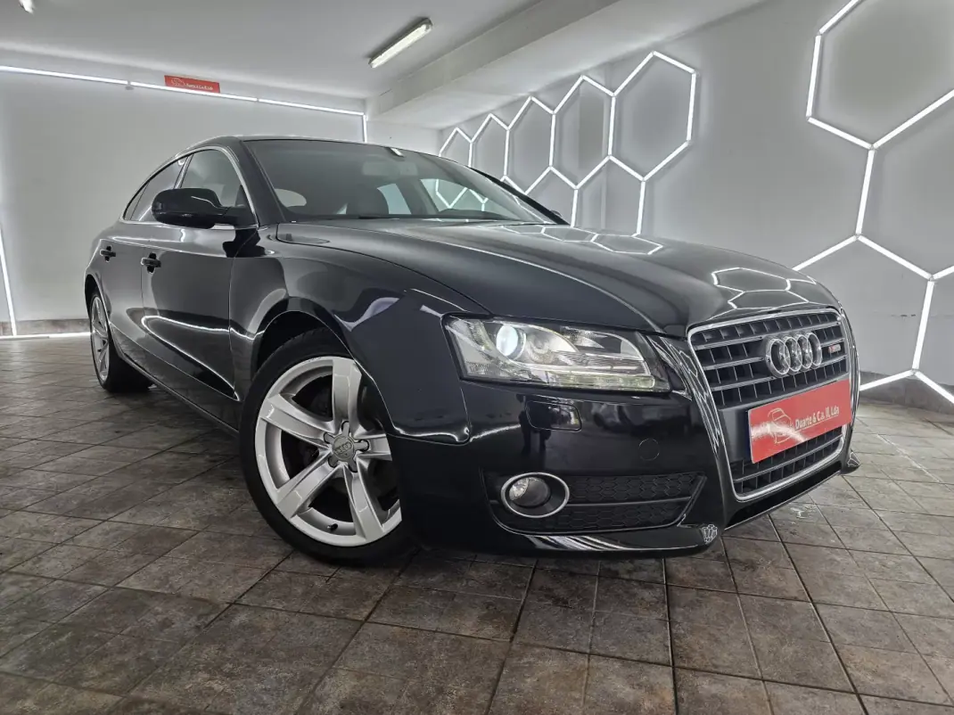 Audi A5 Sportback 2011 - 17500 EUR, 123569 km - AUTO.MOTO.pt - 123569km - foto 3 de 29