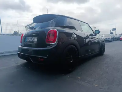 MINI Cooper S 2016 - 16000 EUR, 232000 km - AUTO.MOTO.pt - 232000km - foto 14 de 46