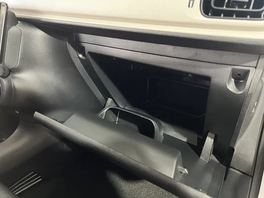 Citroën C3 2019 - 10900 EUR, 106542 km - AUTO.MOTO.pt - 106542km - foto 16 de 21