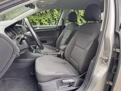 Volkswagen Golf Variant 2017 - 12900 EUR, 151000 km - AUTO.MOTO.pt - 151000km - foto 22 de 25