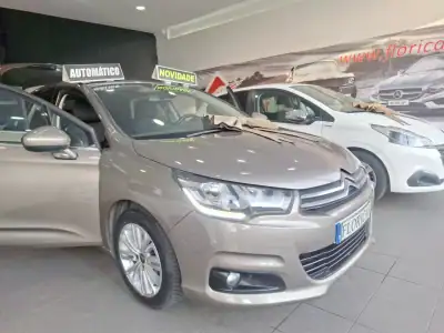 Citroën C4 2016 - 9900 EUR, 131000 km - AUTO.MOTO.pt - 131000km - foto 1 de 18