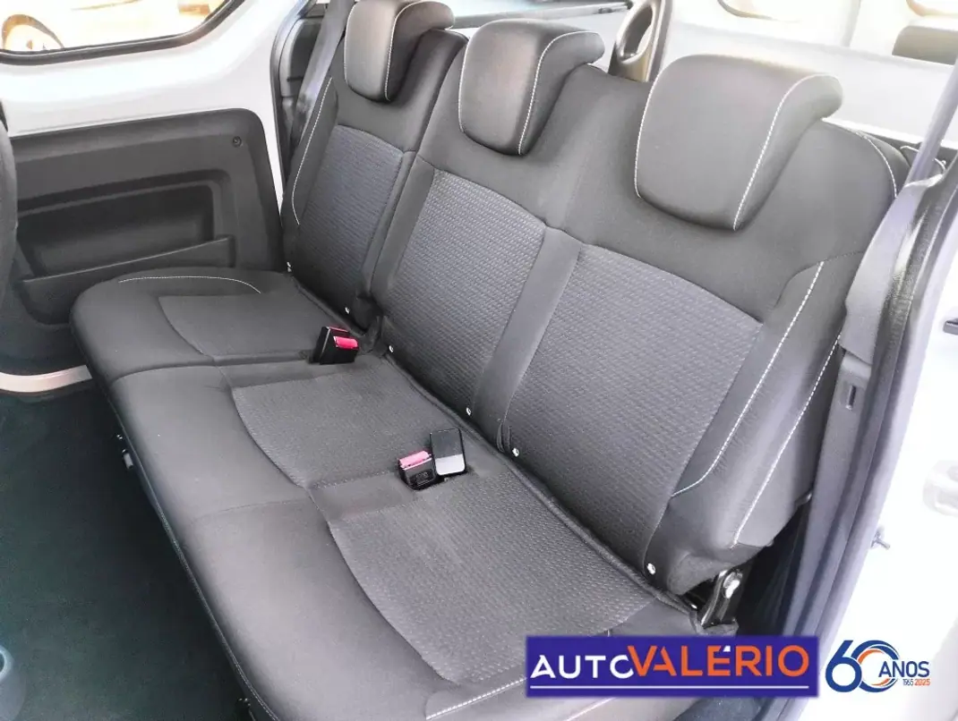 Dacia Dokker 2020 - 17950 EUR, 37215 km - AUTO.MOTO.pt - 37215km - foto 25 de 29