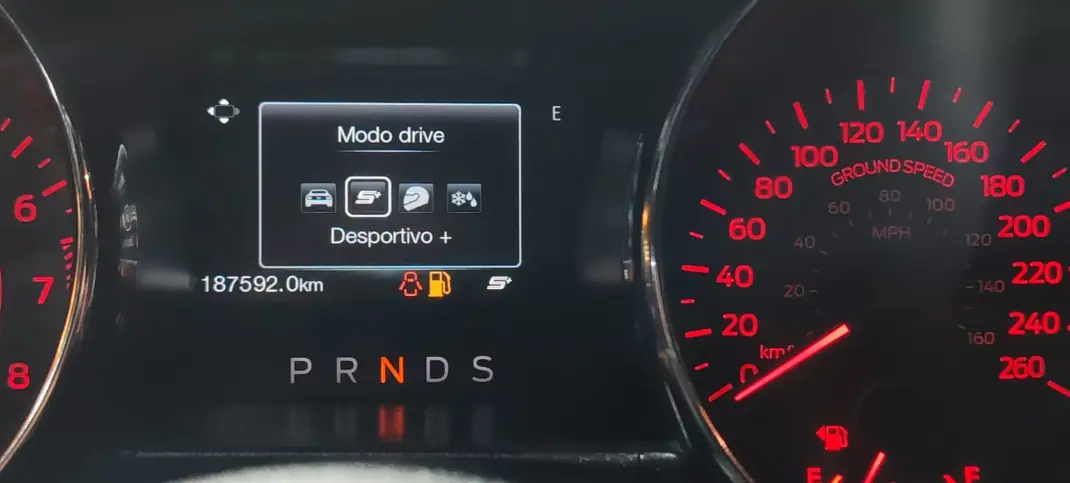 Ford Mustang 2016 - 31000 EUR, 188000 km - 188000km - foto 14 de 23