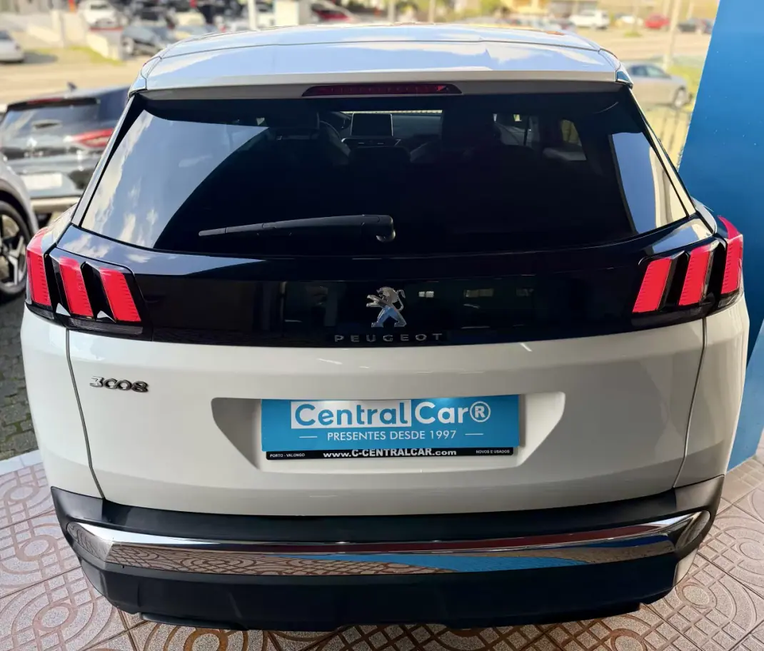 Peugeot 3008 2020 - 22950 EUR, 73000 km - AUTO.MOTO.pt - 73000km - foto 10 de 30