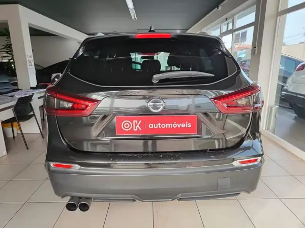 Nissan Qashqai 2017 - 15750 EUR, 155200 km - AUTO.MOTO.pt - 155200km - foto 9 de 37