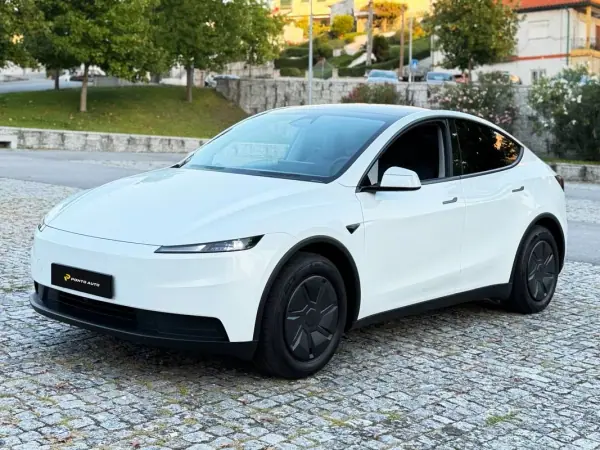 Tesla Model Y Tração Traseira 2026 Electric