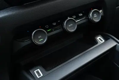 Citroën C4 2022 - 19450 EUR, 80400 km - AUTO.MOTO.pt - 80400km - foto 16 de 19