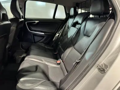 Volvo V60 2016 - 13900 EUR, 265393 km - 265393km - foto 15 de 44