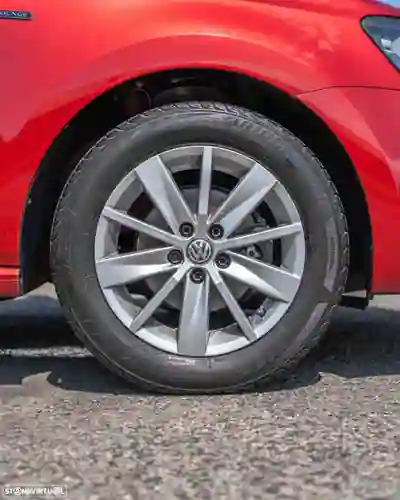 Volkswagen Polo 2015 - 10790 EUR, 63000 km - 63000km - foto 3 de 15