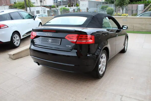 Audi A3 Cabrio 2010 - 11650 EUR, 117000 km - AUTO.MOTO.pt - 117000km - foto 23 de 25