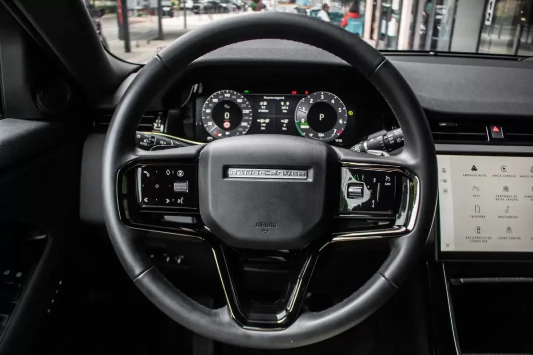 Land Rover Range Rover Evoque 2025 - 48990 EUR, 16300 km - 16300km - foto 12 de 39