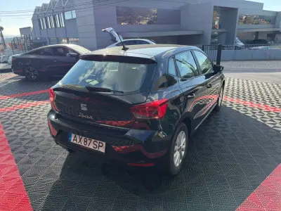 SEAT Ibiza 2023 - 14300 EUR, 66000 km - AUTO.MOTO.pt - 66000km - foto 3 de 9