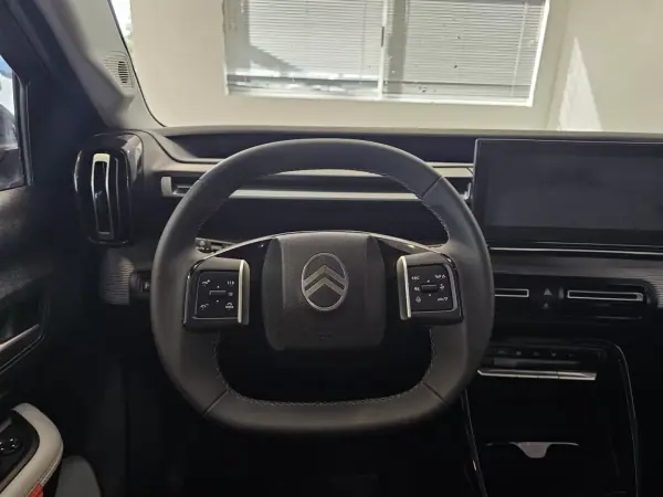 Citroën C3 2025 - 21900 EUR, 15121 km - AUTO.MOTO.pt - 15121km - foto 11 de 19