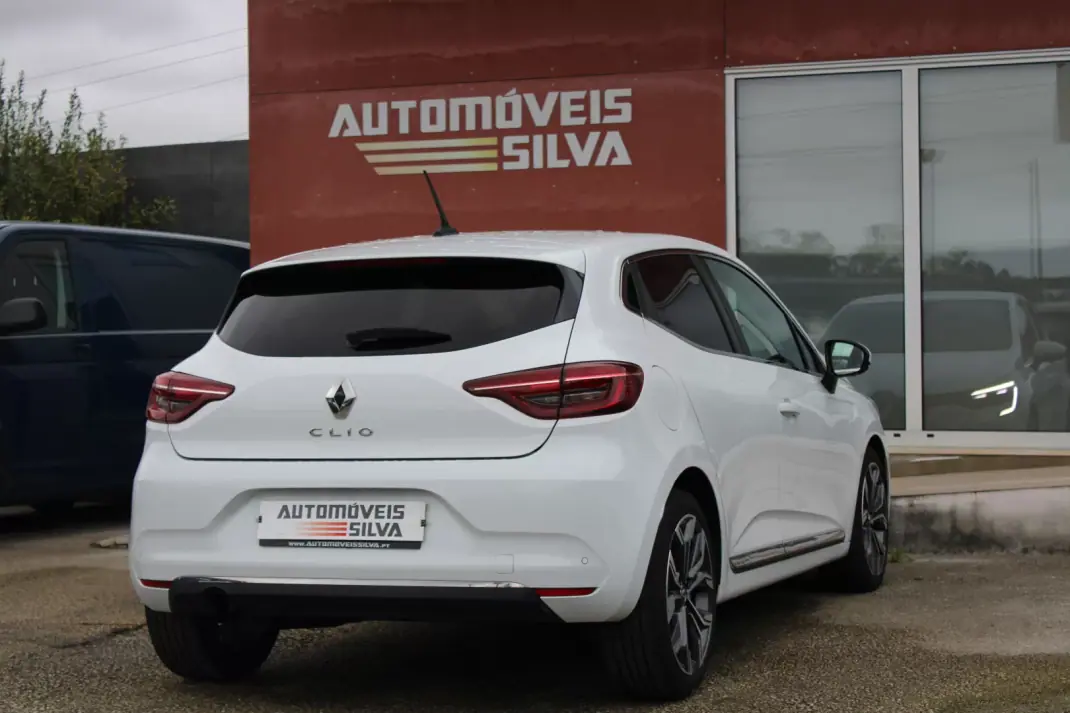 Renault Clio 2021 - 14990 EUR, 148000 km - AUTO.MOTO.pt - 148000km - foto 10 de 30