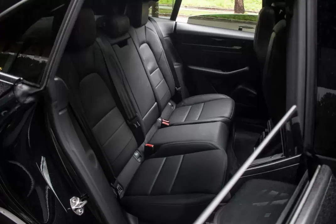 Porsche Macan 2025 - 83990 EUR, 15400 km - AUTO.MOTO.pt - 15400km - foto 37 de 49