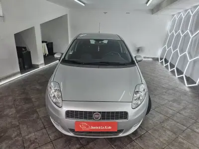 Fiat Grande Punto 2010 - 6000 EUR, 161462 km - AUTO.MOTO.pt - 161462km - foto 5 de 35