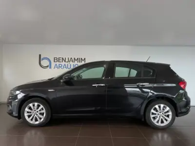 Fiat Tipo 2016 - 9990 EUR, 124618 km - AUTO.MOTO.pt - 124618km - foto 3 de 13