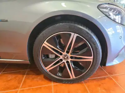 Mercedes-Benz C 300 2020 - 30980 EUR, 98799 km - AUTO.MOTO.pt - 98799km - foto 15 de 47