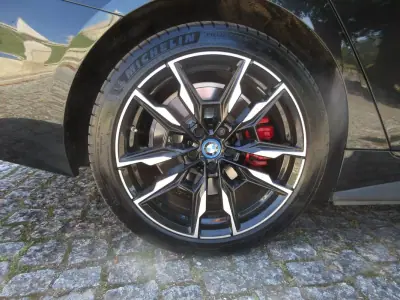 BMW i4 2022 - 49990 EUR, 67000 km - AUTO.MOTO.pt - 67000km - foto 16 de 59
