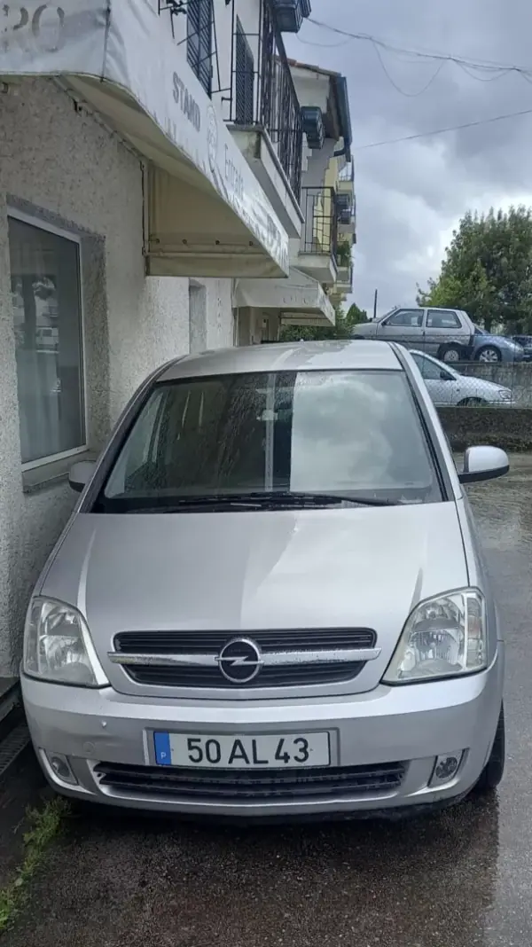 Opel Meriva 2005 - 4490 EUR, 248878 km - AUTO.MOTO.pt - 248878km - foto 3 de 10