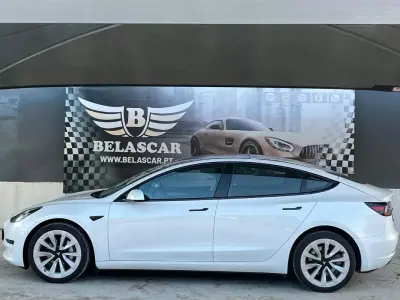 Tesla Model 3 2022 - 27990 EUR, 45000 km - AUTO.MOTO.pt - 45000km - foto 3 de 14