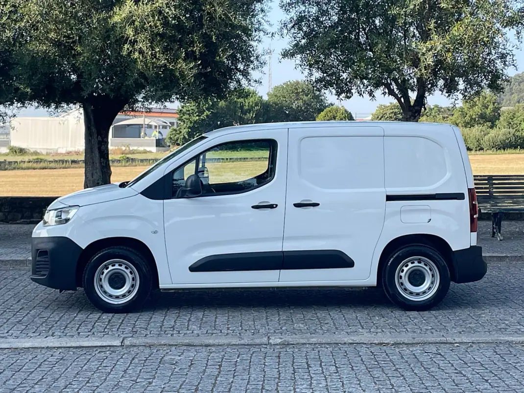 Citroën Berlingo 2021 - 12300 EUR, 118000 km - 118000km - foto 10 de 38