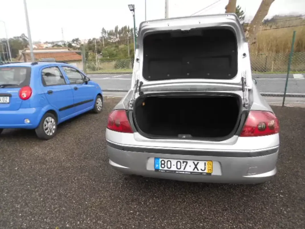 Peugeot 407 2004 - 4500 EUR, 0 km - AUTO.MOTO.pt - foto 12 de 12