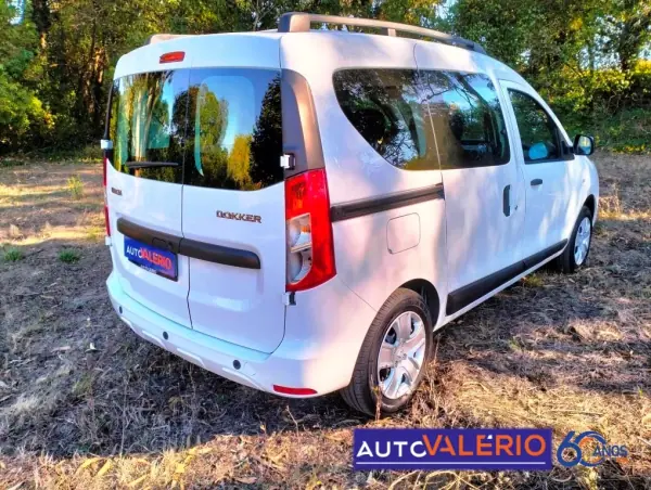 Dacia Dokker 2020 - 17950 EUR, 37215 km - AUTO.MOTO.pt - 37215km - foto 5 de 29