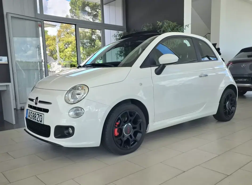 Fiat 500C 2014 - 9990 EUR, 69691 km - AUTO.MOTO.pt - 69691km - foto 1 de 38
