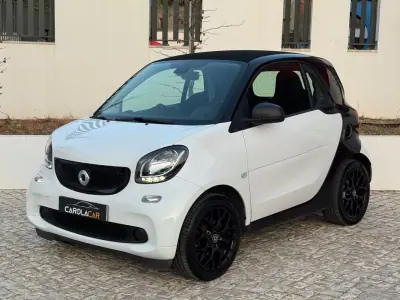 Smart ForTwo Coupé 2019 - 12750 EUR, 70000 km - AUTO.MOTO.pt - 70000km - foto 3 de 27