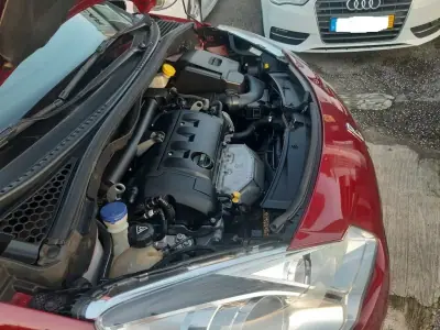 Citroën DS3 2010 - 8900 EUR, 175200 km - AUTO.MOTO.pt - 175200km - foto 39 de 47