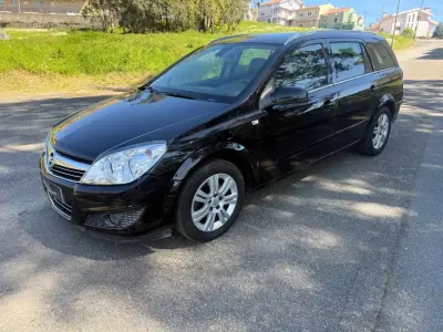 Opel Astra Caravan 2007 - 182000km