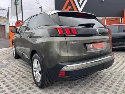 Peugeot 3008 2020 - 17950 EUR, 93626 km - AUTO.MOTO.pt - 93626km - foto 6 de 12