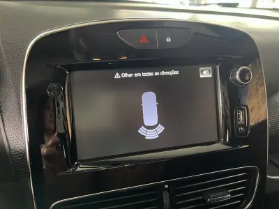 Renault Clio 2019 - 10800 EUR, 122674 km - AUTO.MOTO.pt - 122674km - foto 12 de 22
